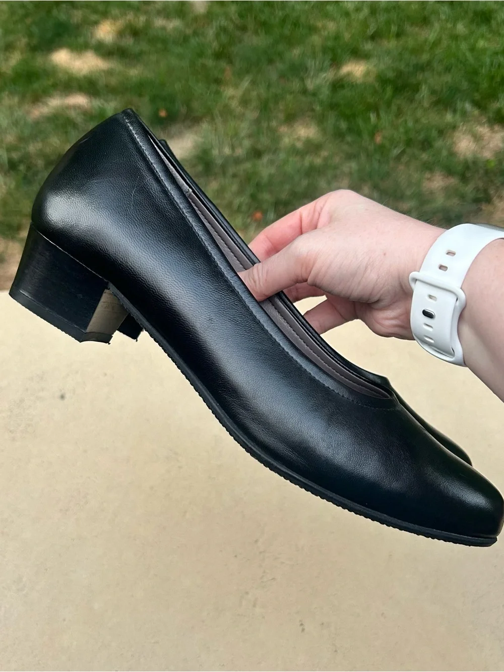 SAS Pump Heel Women’s 8.5 Narrow Black Leather